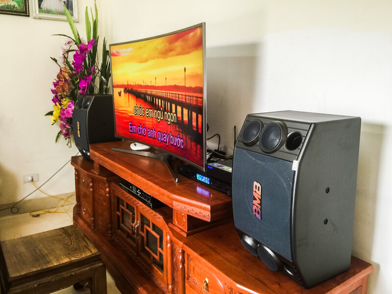 lap-tron-bo-dan-karaoke-cho-gia-dinh-anh-nam (9)