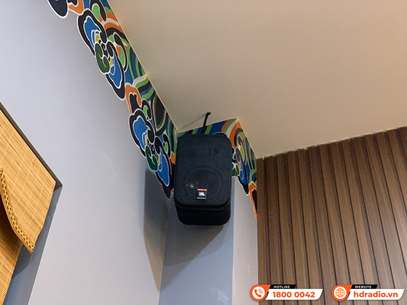 Dàn karaoke của thầy Thông Chấn ở Quận 8, Hồ Chí Minh Dàn karaoke của thầy Thông Chấn ở Quận 8, Hồ Chí Minh