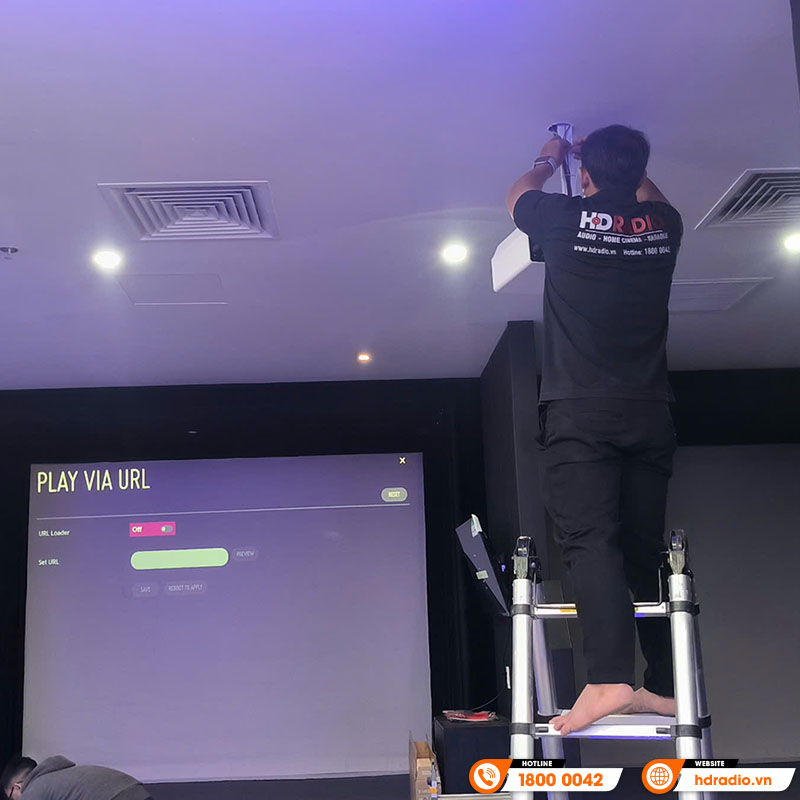 Lắp đặt 4 Máy chiếu 4K LG BU50RG tại Trung tâm TM Golf Perfomance ở Quận 7, Hồ Chí Minh