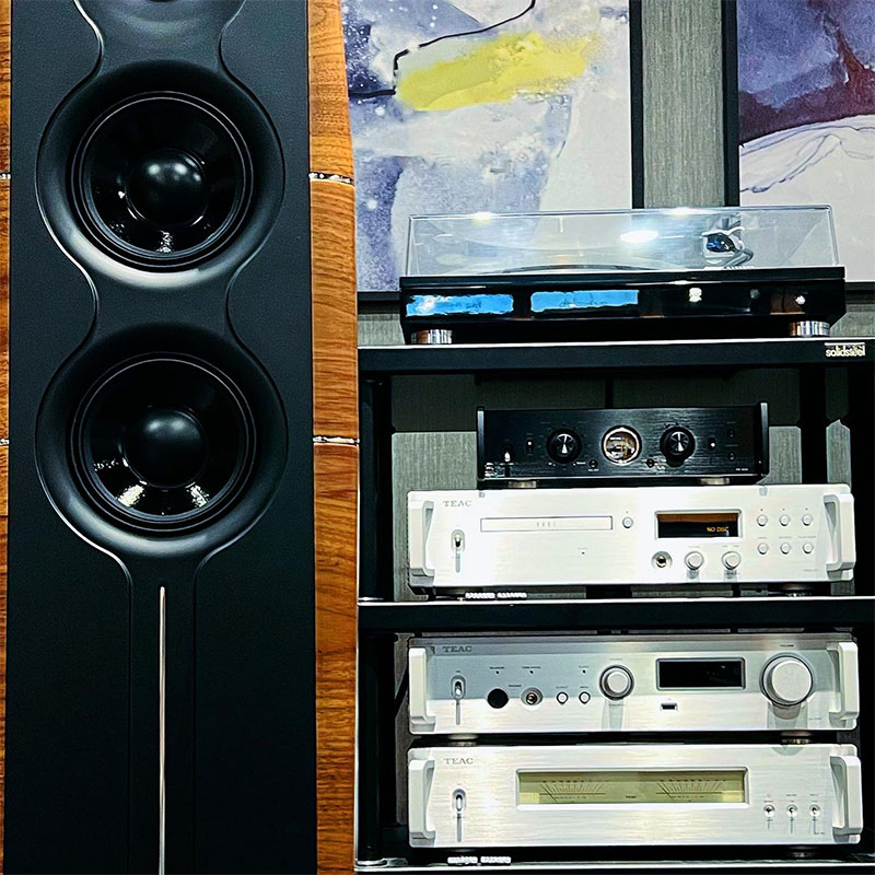 TEAC Series Reference 700 