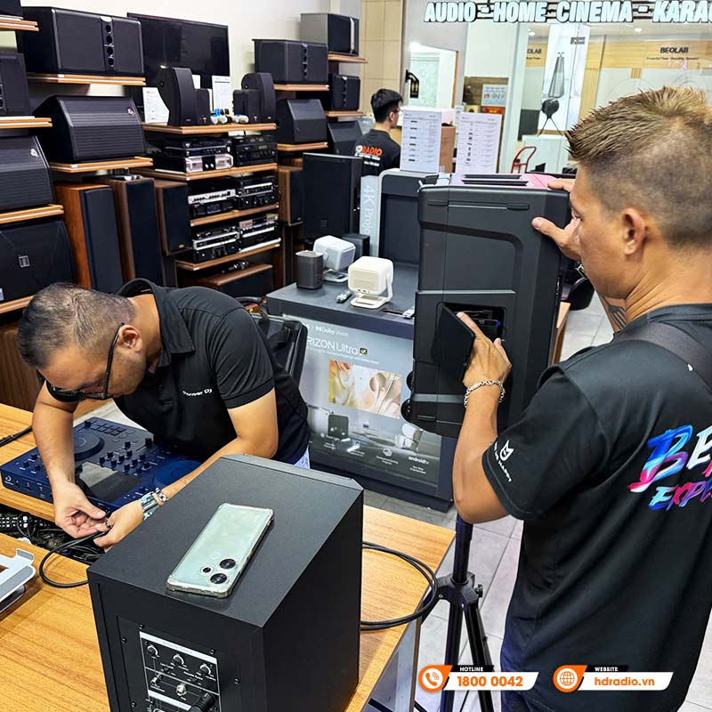 AlphaTheta Training Tại Showroom HDRadio