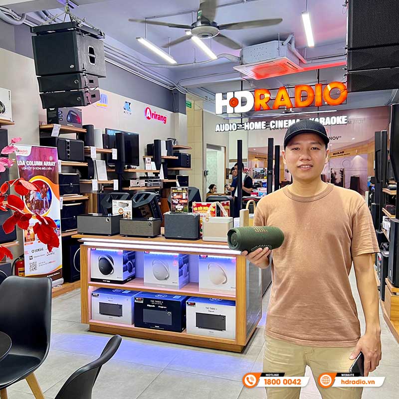 Khách mua mua Loa JBL chính hãng tại HDRadio