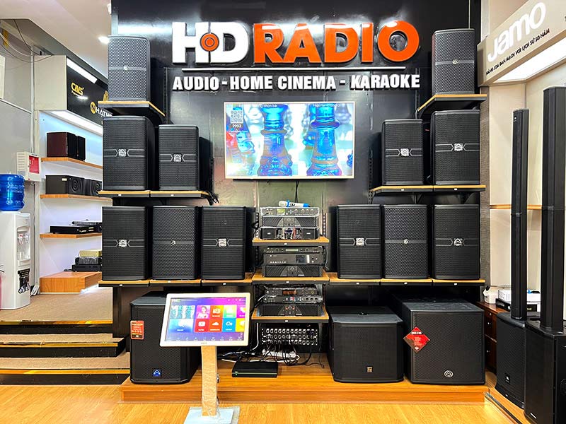 Showroom HDRadio Quan 11 Showroom HDRadio Quan 11