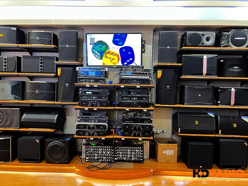 Showroom HDRadio Quan 11 Showroom HDRadio Quan 11