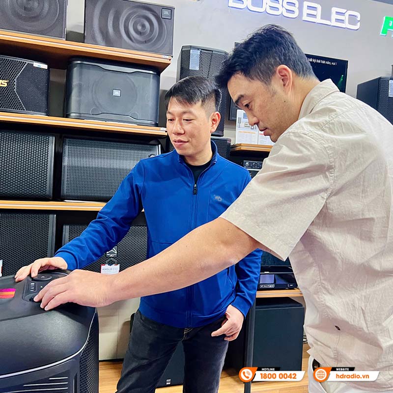 HDRadio đón tiếp đoàn đại diện thương hiệu Devialet đến thăm HDRadio đón tiếp đoàn đại diện thương hiệu Devialet đến thăm