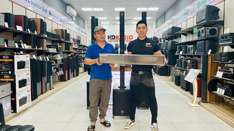 Khách hàng mua Loa Yamaha chính hãng tại HDRadio