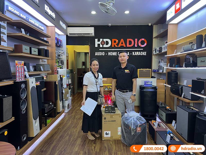 Khách hàng mua Loa JBL Eon Compact tại HDRadio