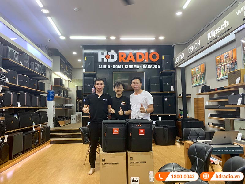 Khách hàng mua Loa JBL Eon Compact tại HDRadio