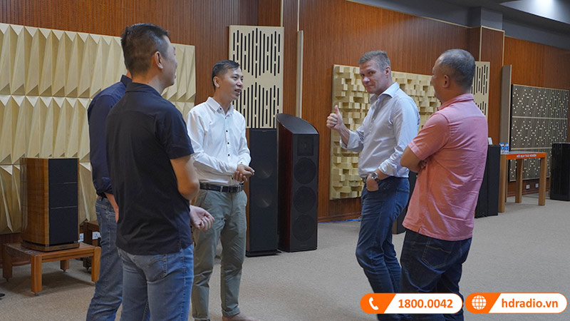 Đoàn đại diện thương hiệu B&O đến thăm và làm việc tại trụ sở HDRadio