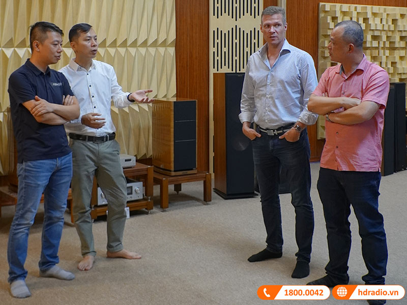 Đoàn đại diện thương hiệu B&O đến thăm và làm việc tại trụ sở HDRadio