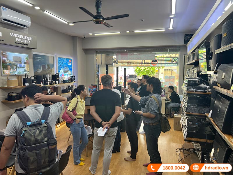 HDRadio Đón Tiếp Đoàn Đại Diện Thương Hiệu MARSHALL Sang Thăm Và Làm Việc