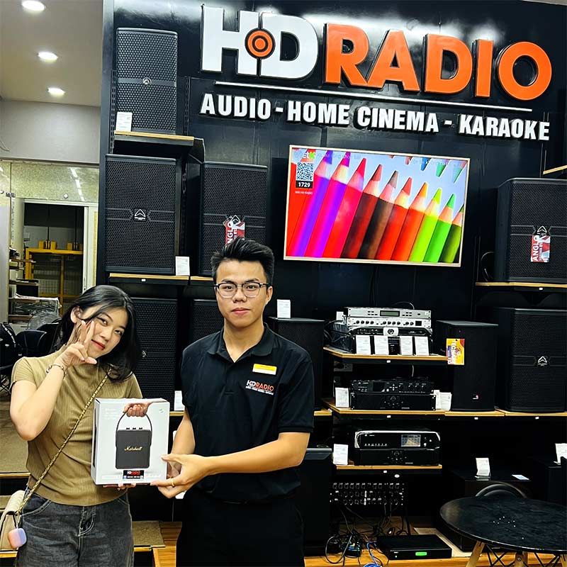 khách hàng mua loa MARSHALL tại hdradio