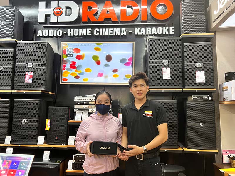 khách hàng mua loa MARSHALL tại hdradio năm 2023