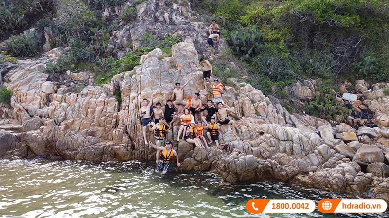 HDRadio du lịch tại vịnh Vĩnh Hy