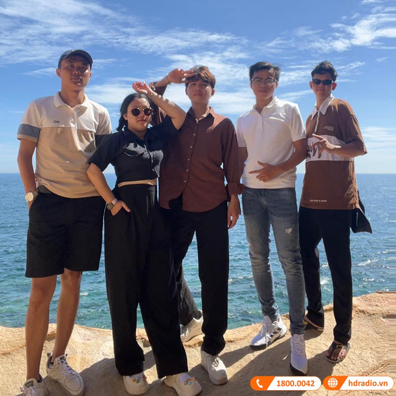 HDRadio du lịch tại vịnh Vĩnh Hy