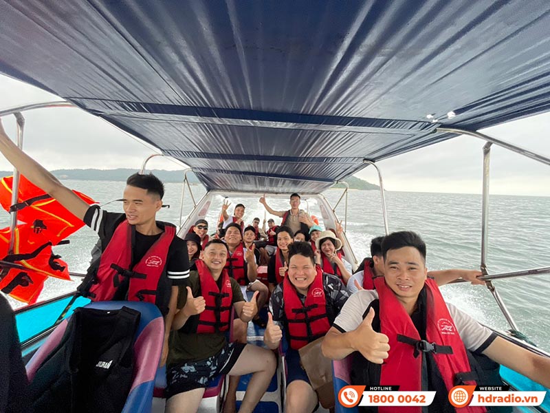 HDRadio miền Bắc du lịch tại Đảo Cô Tô (Quảng Ninh) HDRadio miền Bắc du lịch tại Đảo Cô Tô (Quảng Ninh)
