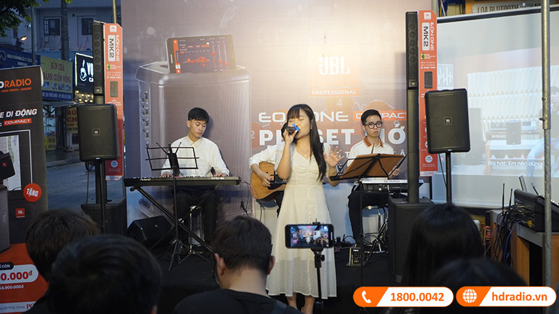 HDRadio kết hợp PGI tổ chức sự kiện Minishow Acoustic