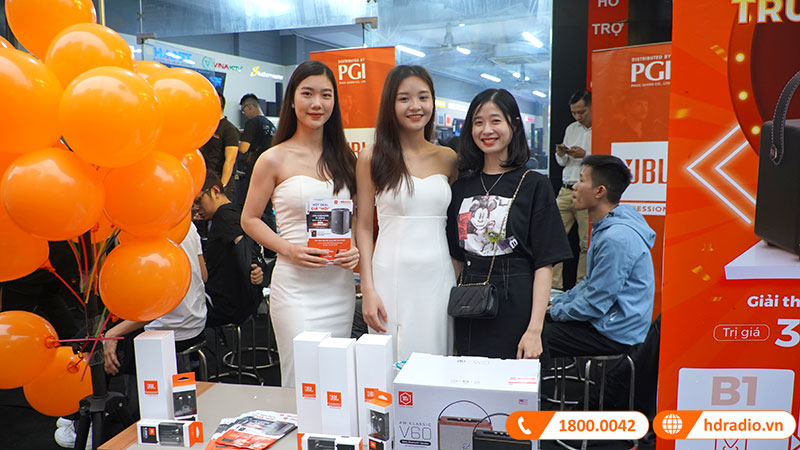 HDRadio kết hợp PGI tổ chức sự kiện Minishow Acoustic