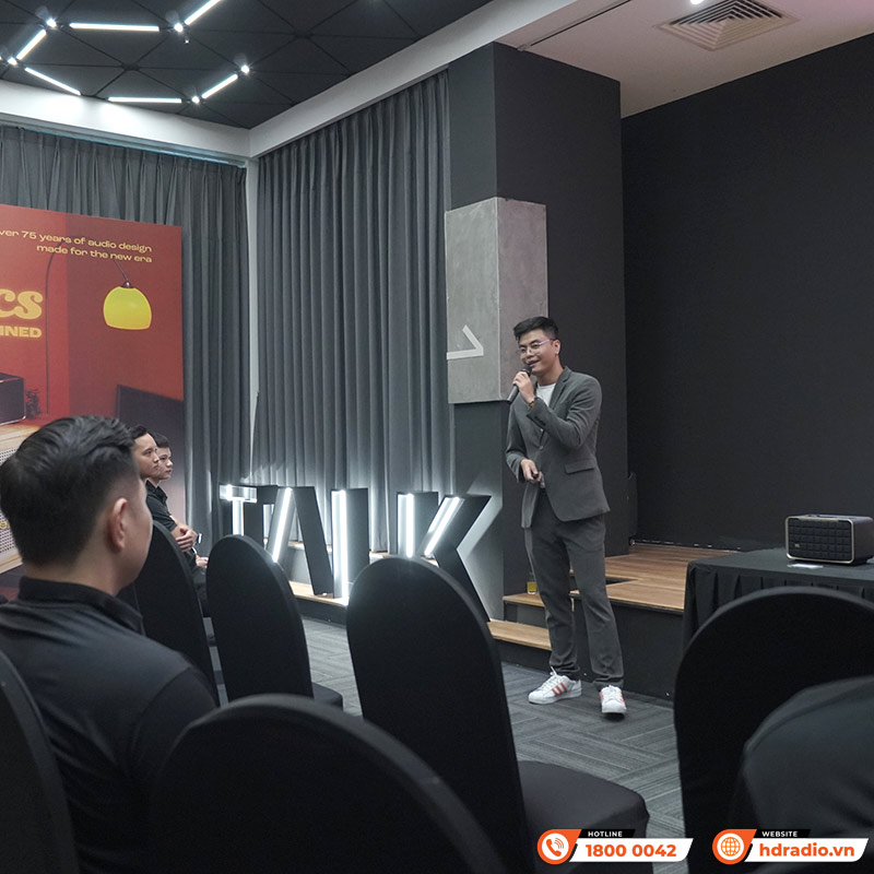 HDRadio Tham Dự Workshop Về Dòng Loa Authentics Và Đầu Đĩa Than Spinner BT Mới Nhất Của JBL HDRadio Tham Dự Workshop Về Dòng Loa Authentics Và Đầu Đĩa Than Spinner BT Mới Nhất Của JBL