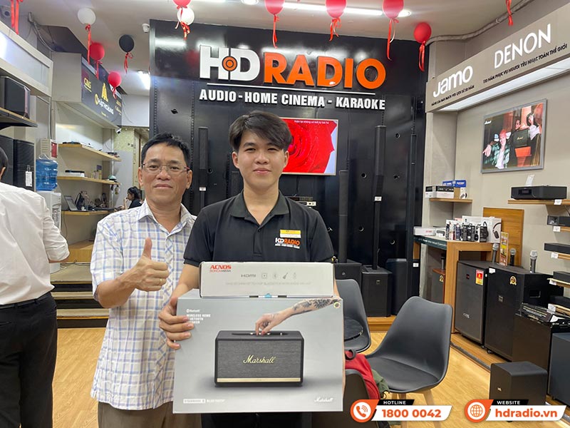 Khách hàng mua sắm Loa Marshall chính hãng ASH tại HDRadio