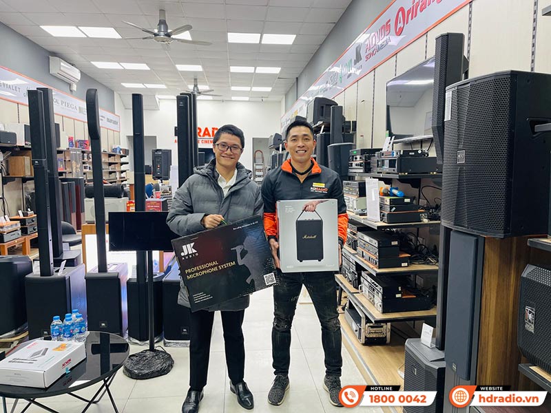 Khách hàng mua sắm Loa Marshall chính hãng ASH tại HDRadio