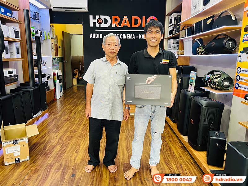 Khách hàng mua sắm Loa Marshall chính hãng ASH tại HDRadio