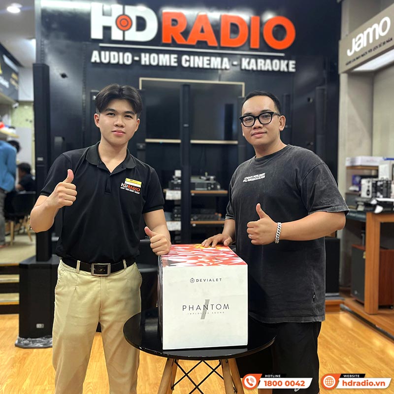 Khách hàng mua Loa Devialet chính hãng tại HDRadio Khách hàng mua Loa Devialet chính hãng tại HDRadio