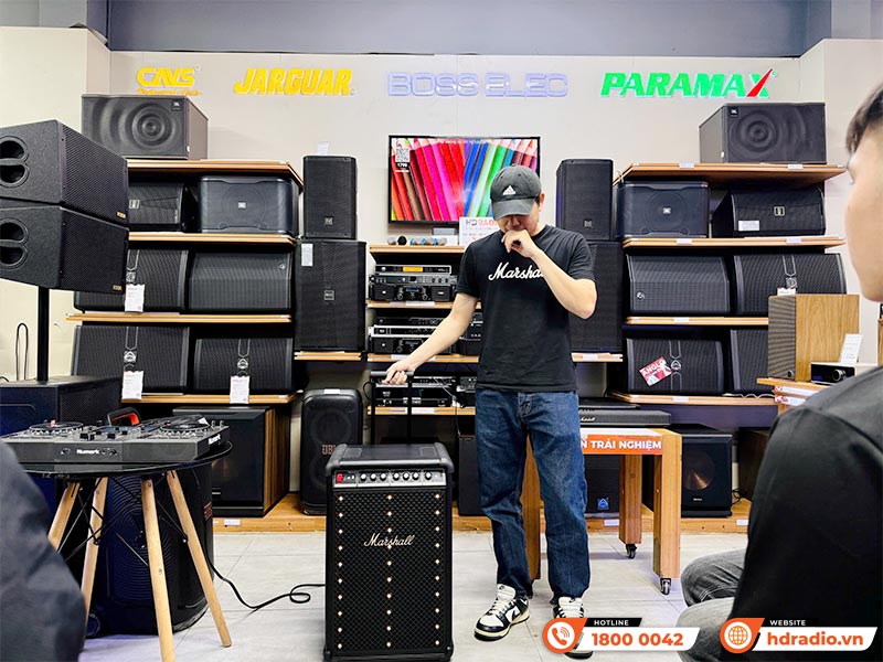 Đại diện Marshall training Loa Bromley 750 tại HDRadio
