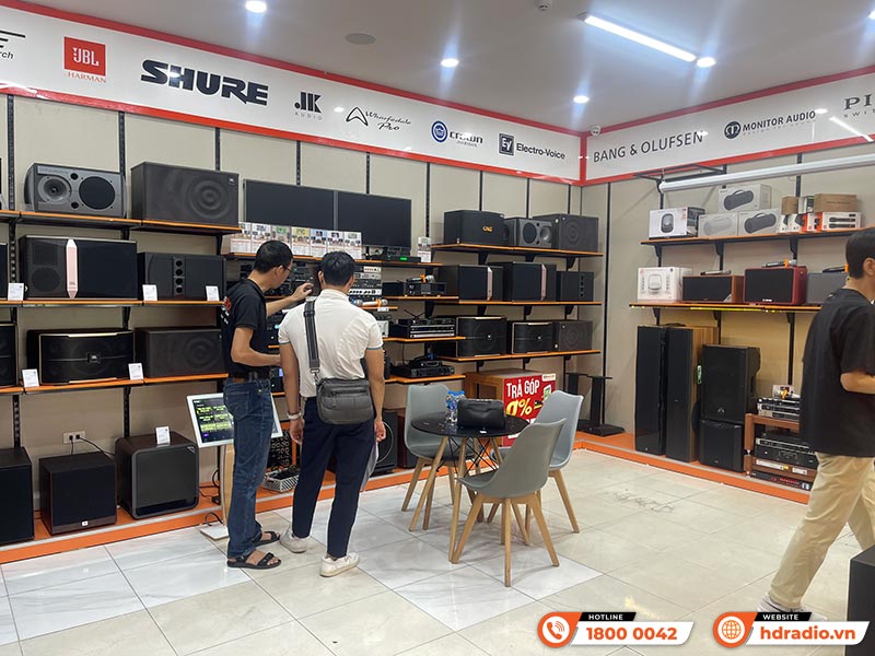 ảnh showroom HDRadio Hà Đông 
