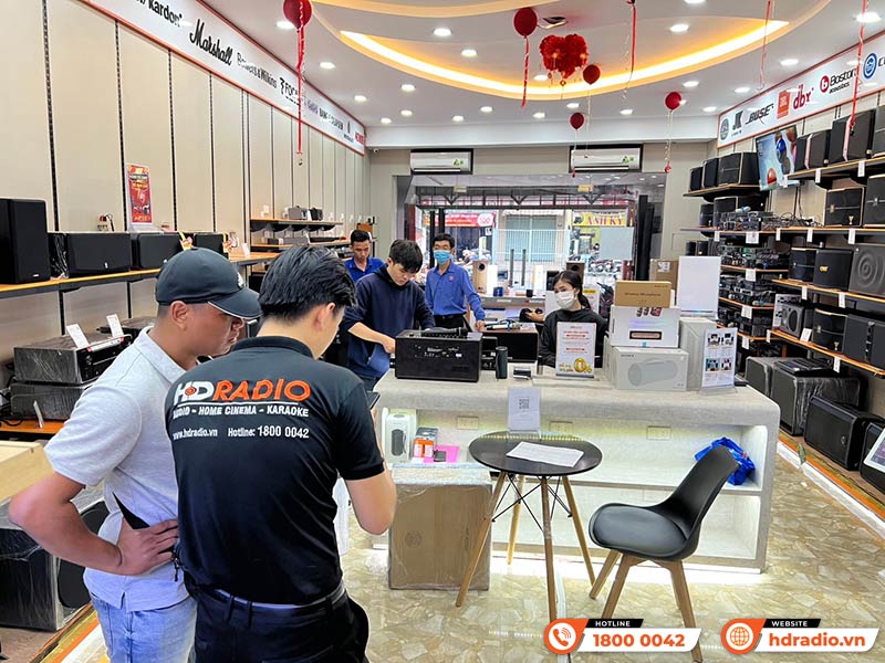 Anh thuc te tai Showroom HDRadio Quan 7