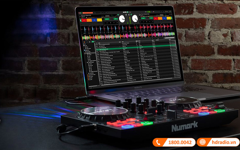 Bàn DJ Numark Party Mix Live