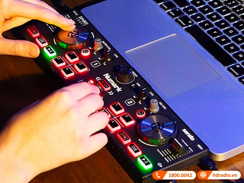 Bàn DJ Numark DJ2GO2 Touch