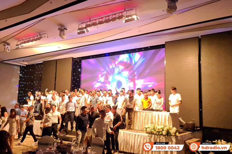 Đèn sân khấu di động