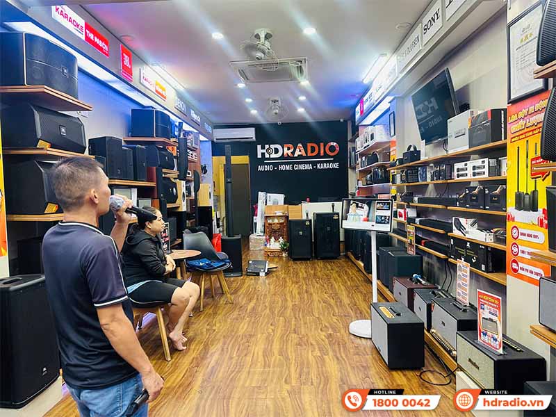 Hàng Demo là gì? Có nên mua hàng trưng bày, hàng demo không?