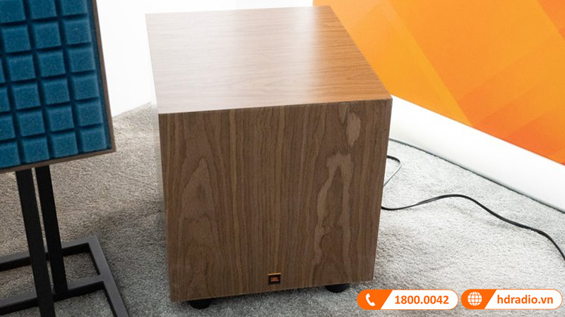 Harman Luxury ra mắt JBL L10cs Classic 