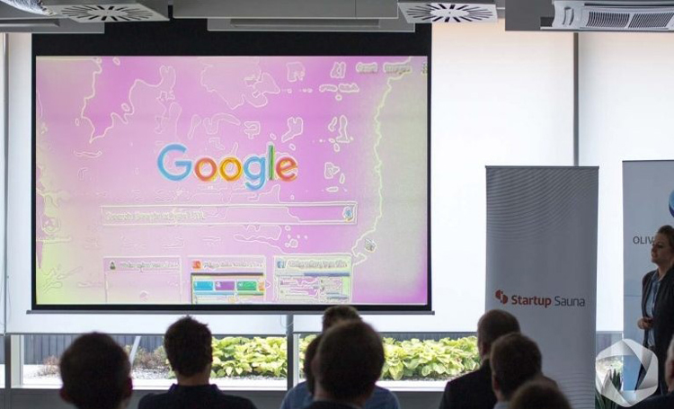 máy chiếu bị đổi màu