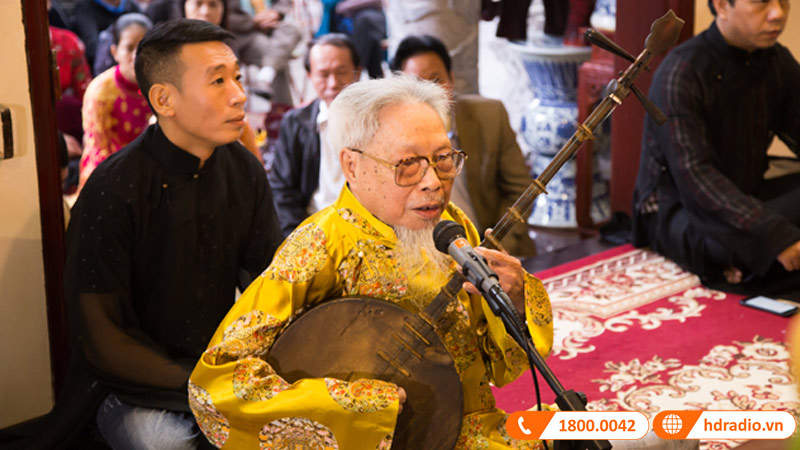 Amply hat văn và cách chọn amply hát văn