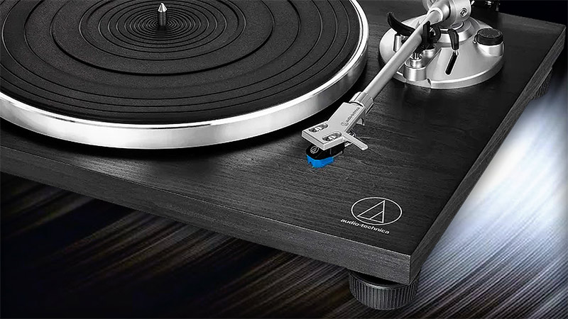 Audio-Technica trinh lang mam dia than nhap mon AT-LPW30BK Audio-Technica trinh lang mam dia than nhap mon AT-LPW30BK