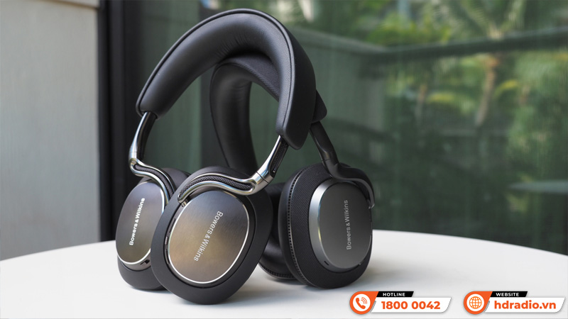 Bowers & Wilkins ra mắt Tai nghe Px8 S2