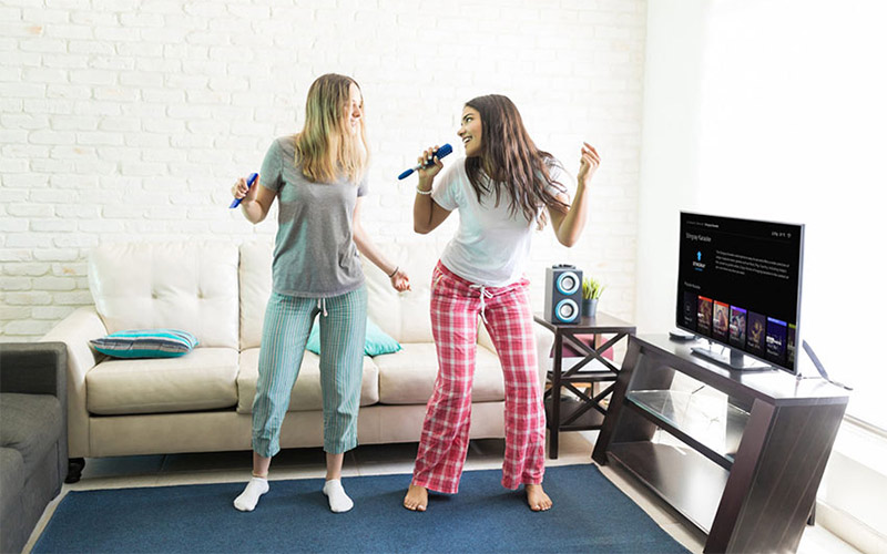 Cách luyện thanh tại nhà với dàn karaoke gia đình