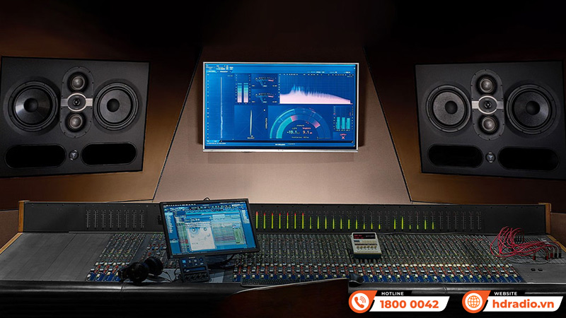 Hãng Focal ra mắt dòng loa phòng thu Utopia Main 112 và 212