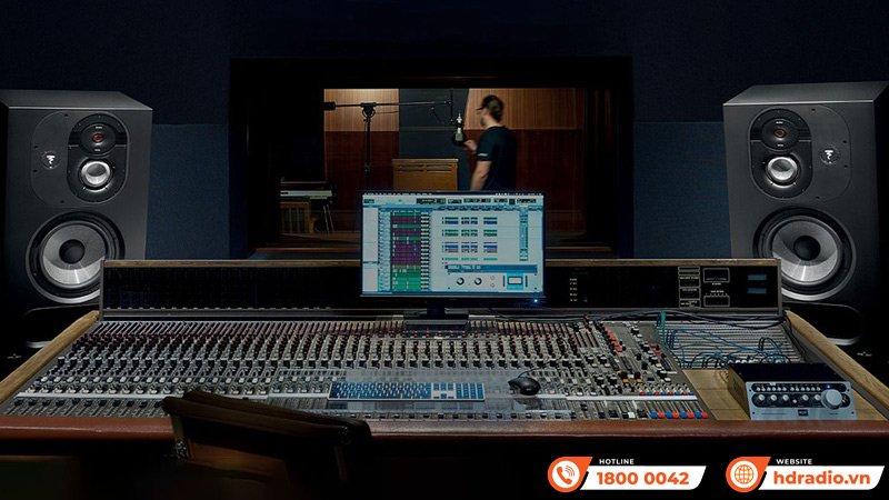 Hãng Focal ra mắt dòng loa phòng thu Utopia Main 112 và 212