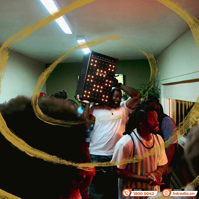 Hãng Marshall ra mắt Loa Bromley 750 mới