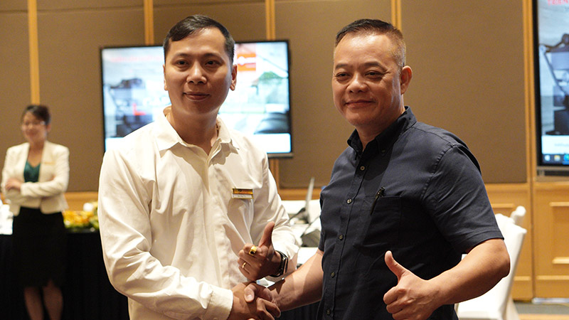 HDRadio với đại diện công ty thiên hà audio tại buổi gặp gỡ báo chí về triển lãm thiết bị nghe nhìn lầm thứ 18 - AVSHOW 2022