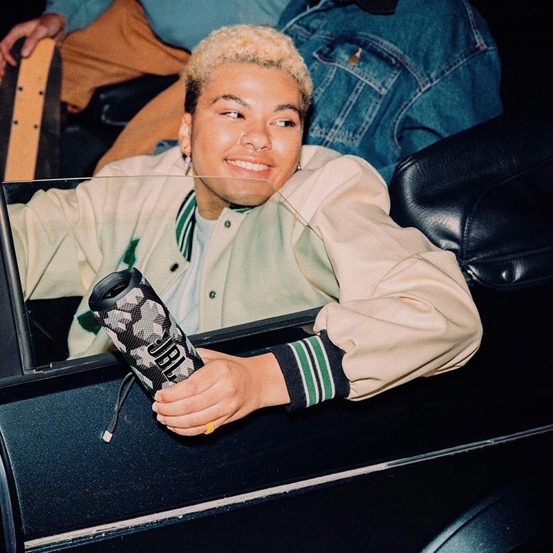 JBL và Martin Garrix kỷ niệm hợp tác cho ra mắt phiên bản đặc biệt Loa Flip 6