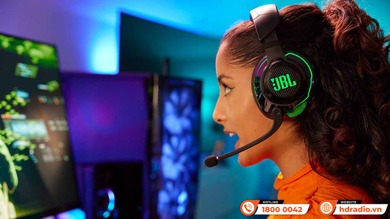 JBL ra mắt bộ ba tai nghe gaming Quantum 950, 650 và 250