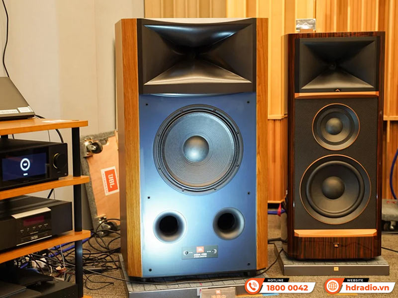 JBL ra mắt mẫu Loa JBL Studio Monitor 4369
