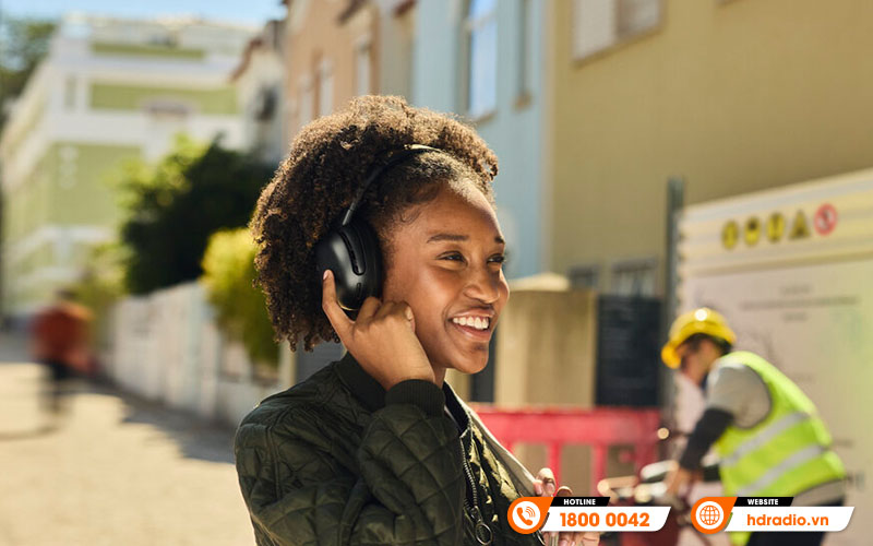 Hãng JBL ra mắt tai nghe không dây mới mang tên Tour One M3