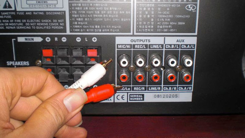 Hướng dẫn sử dụng cổng line out, line in