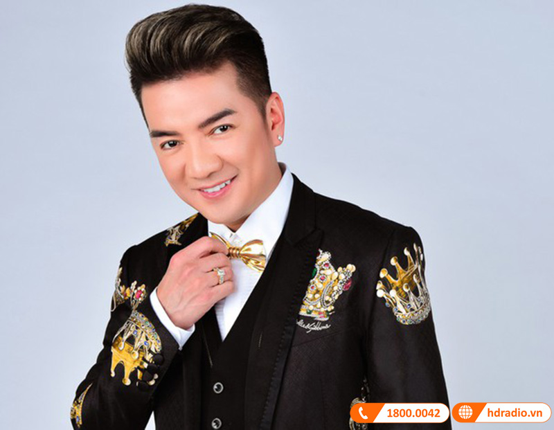 Ca sĩ Đàm Vĩnh Hưng